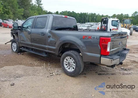 2019 Ford F-250 Xl z USA, uszkodzony, nr VIN 1FT7W2B63KED50352